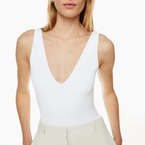 Babaton Contour V Neck Bodysuit